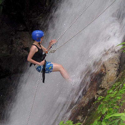  Waterfall abseiling